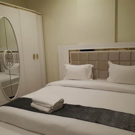 Reef Hotel Aparts Ajman Esterno foto