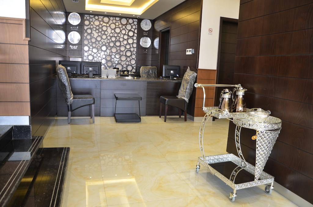 Reef Hotel Aparts Ajman Esterno foto
