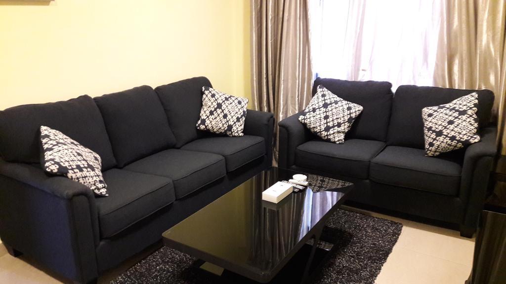Reef Hotel Aparts Ajman Esterno foto